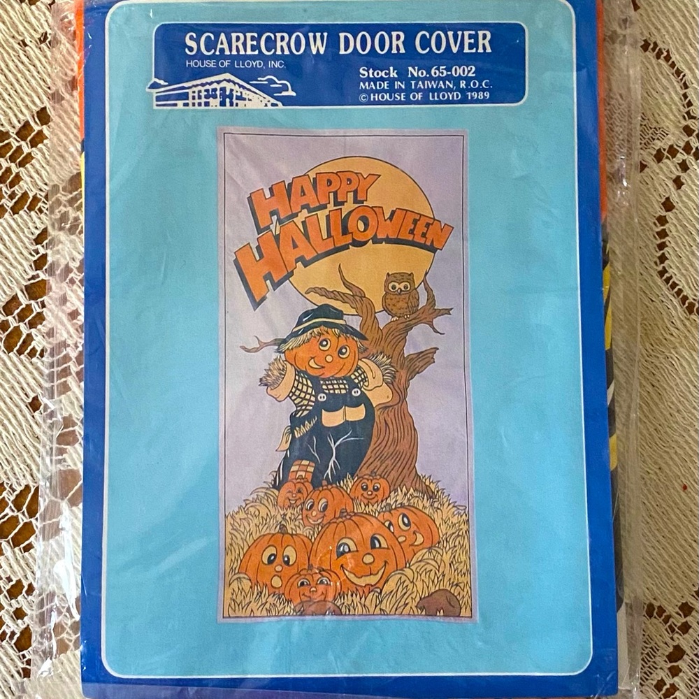 1989 vintage Halloween Door Cover